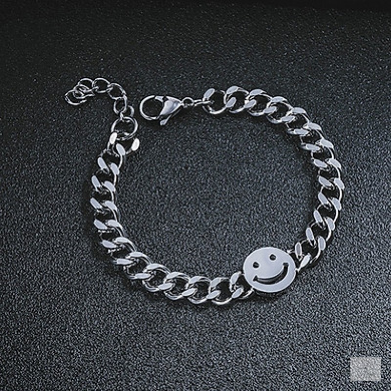 vòng tay mặt cười