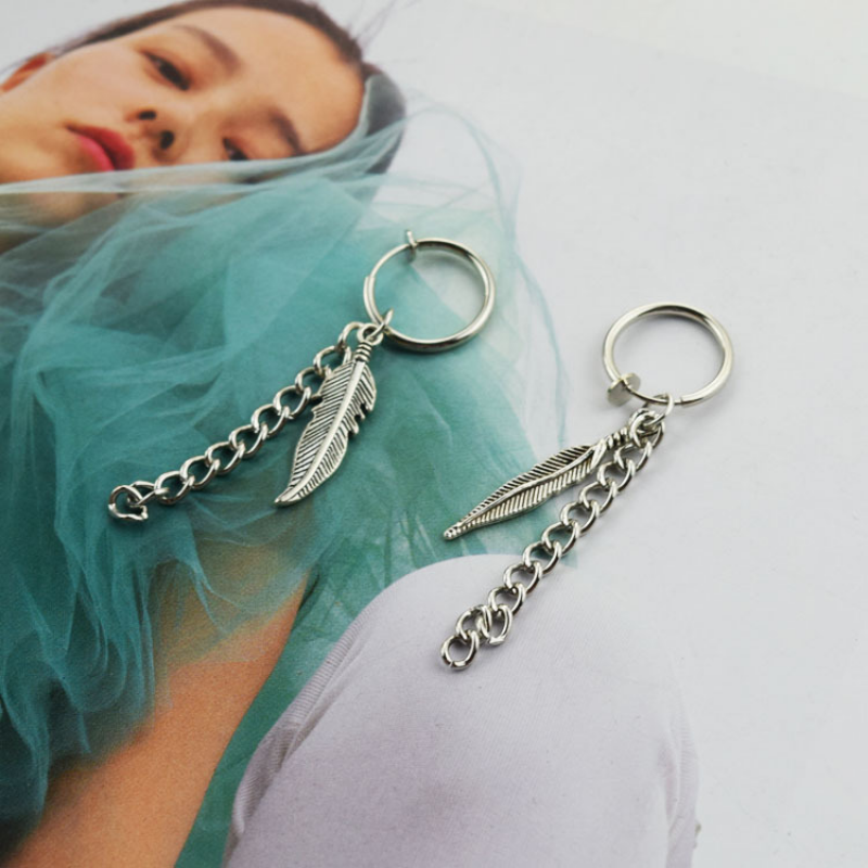 khuyên tai hình xích lá 